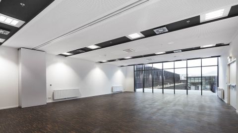 Copyright: www.christof-reich.com Ein Blick in die Multifunktionshalle 1