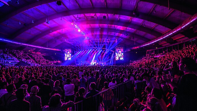 Andreas Gabalier vor ausverkaufter Salzburgarena.